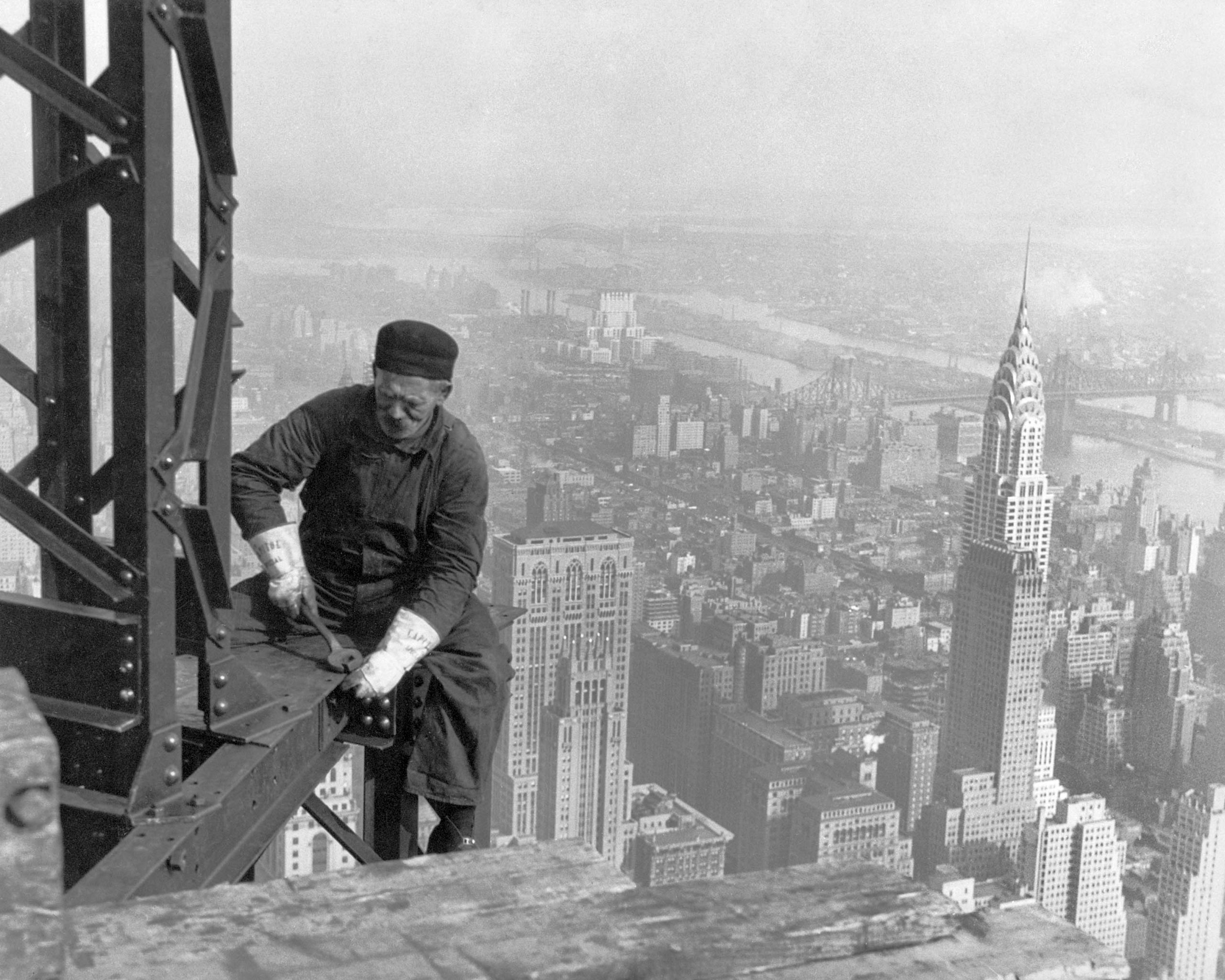 TT - Transatlantic Transfers: The Italian Presence in Post-War America